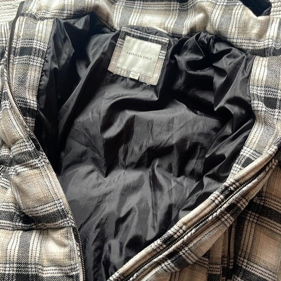 American Eagle Puffer Jacket Size Small Excellent Condition - Picture 10 of 13